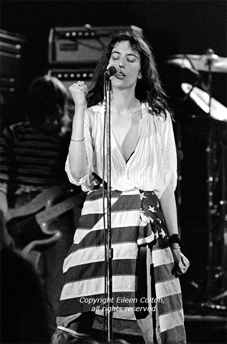 023-patti-smith-theredlist